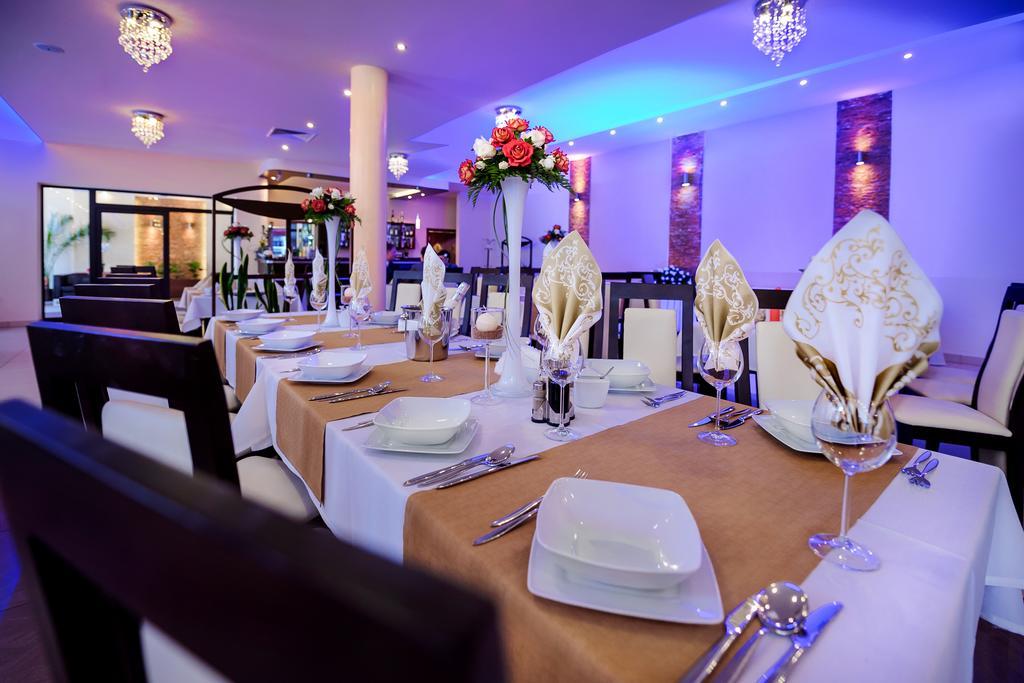 Trzy Korony Hotel Glogow Malopolski Bagian luar foto